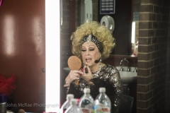 Carlotta applies her lipstick